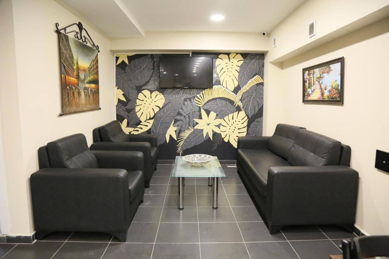 Atik Hotel Istanbul Bagian luar foto